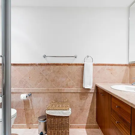 Alzaro 03 Sea And Rasca Apartman *